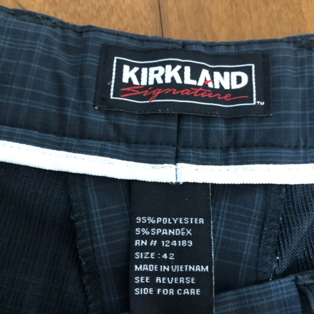 Kirkland Men's Gray Plaid Golf‎ Shorts Sz 42